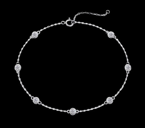 925 Sterling Silver     Moissanite Halo Adjustable Bracelet
