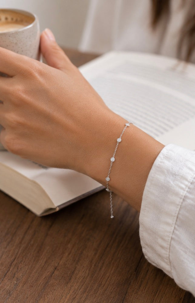 925 Sterling Silver     Moissanite Halo Adjustable Bracelet